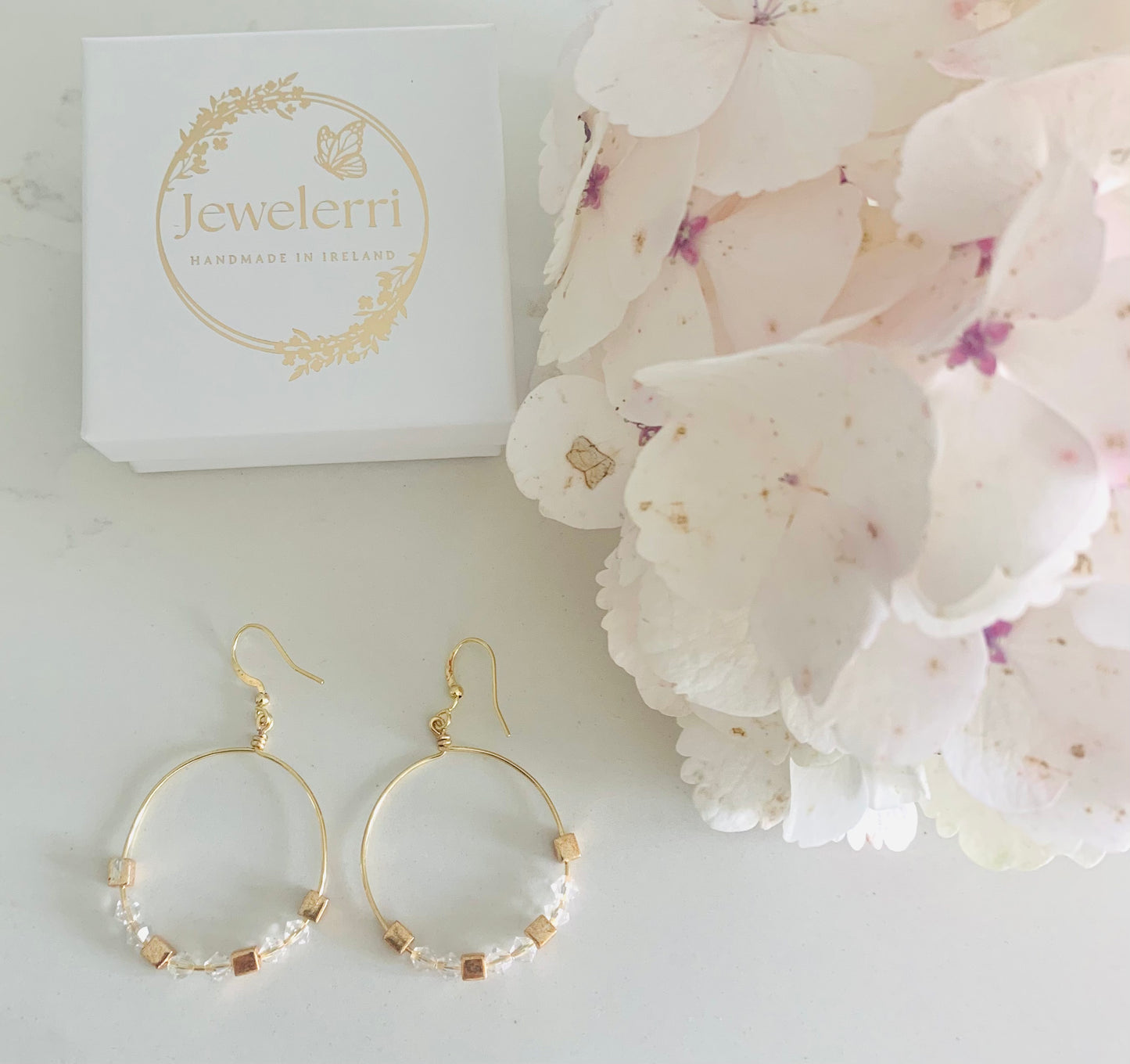Beautiful Clear & gold crystal Hoops
