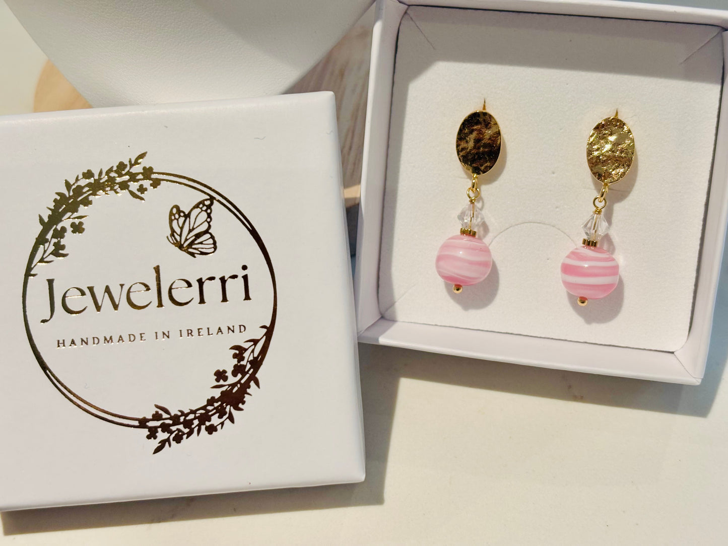 Hammered gold Murano earrings