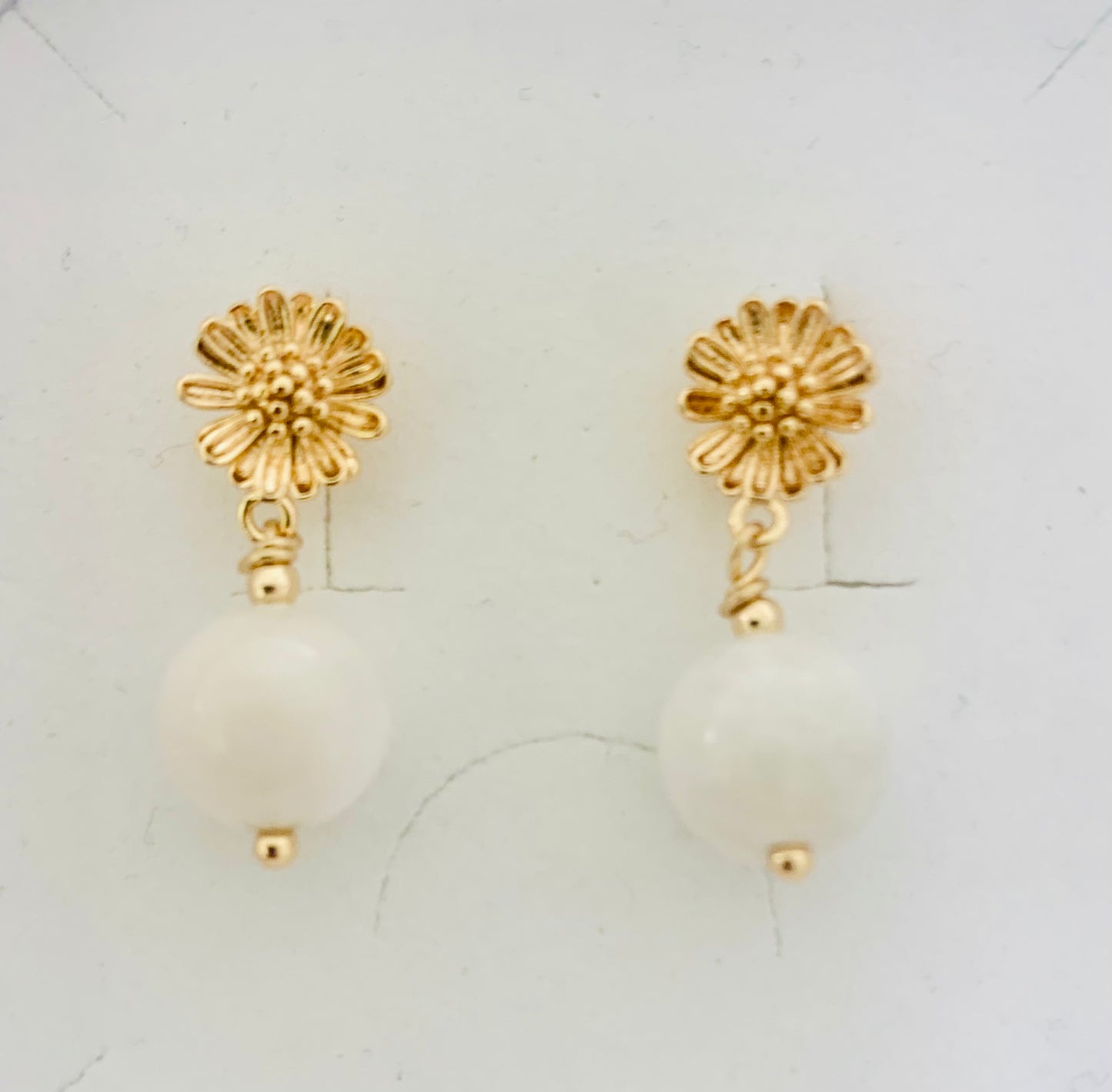 Daisy moonstone earrings