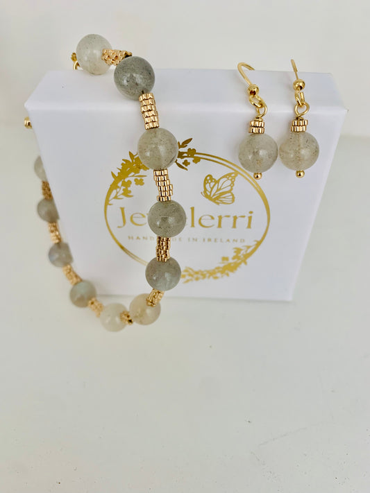 Grey shimmer Bracelet