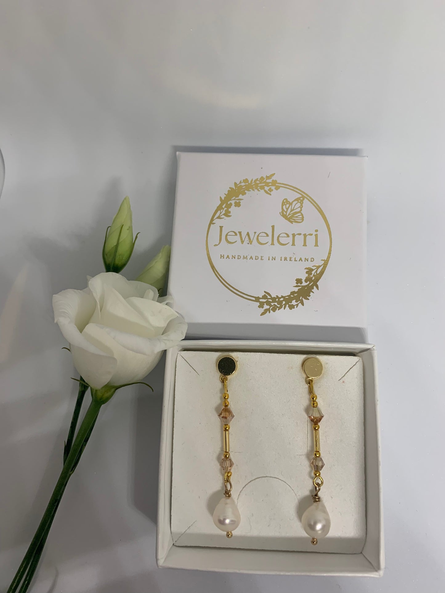 long Pearl & gold Swarovski Gold stud