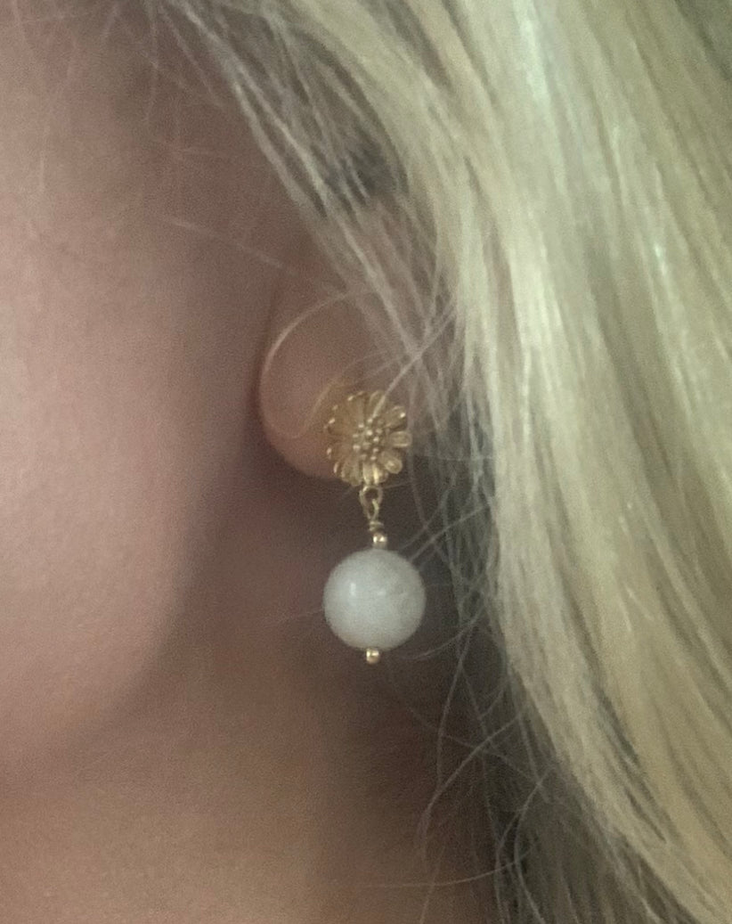 Daisy moonstone earrings