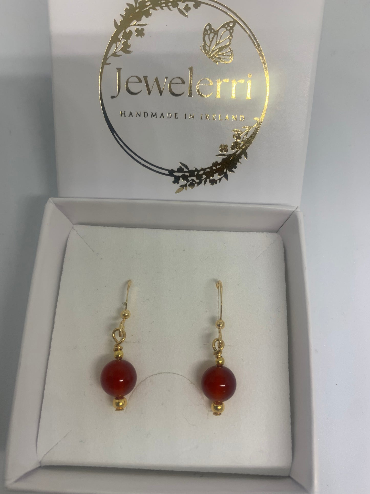 Cornelian red Petit drop